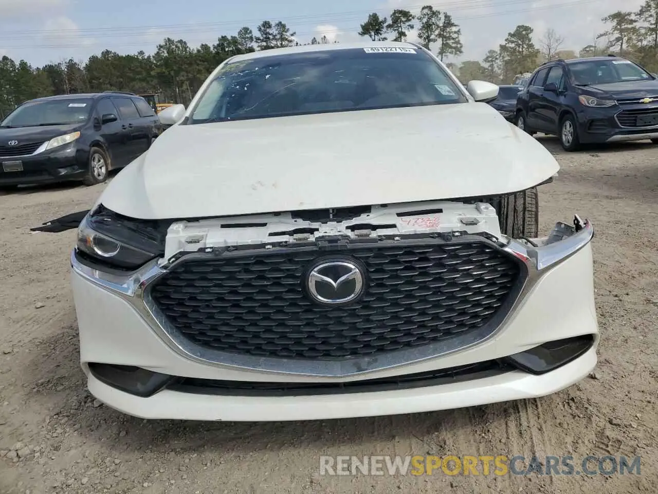 5 Photograph of a damaged car JM1BPACL5K1110913 MAZDA 3 2019