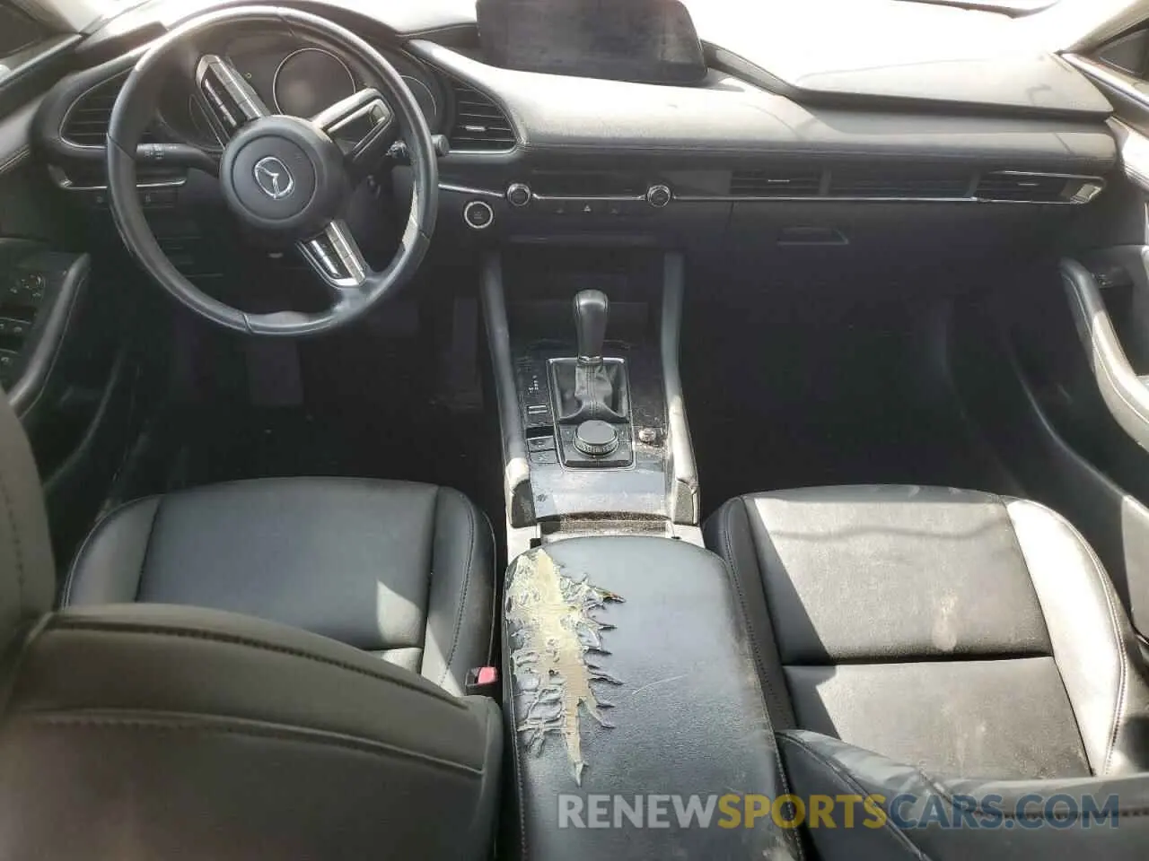 8 Photograph of a damaged car JM1BPACL5K1110913 MAZDA 3 2019
