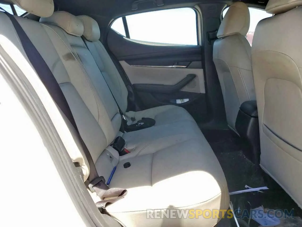 10 Photograph of a damaged car JM1BPAJM3K1131108 MAZDA 3 2019