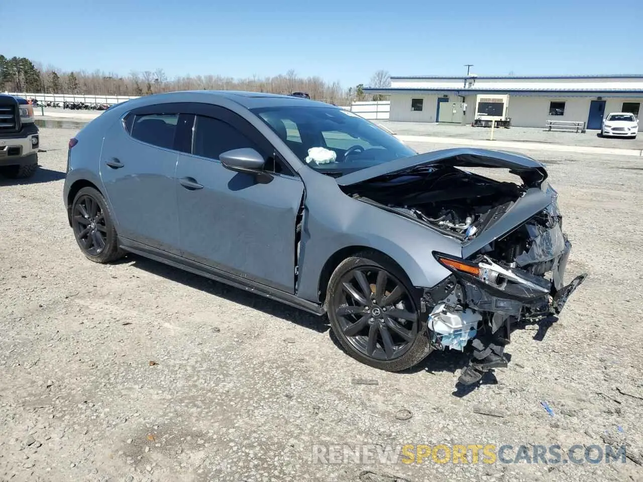 4 Photograph of a damaged car JM1BPANM8K1132250 MAZDA 3 2019