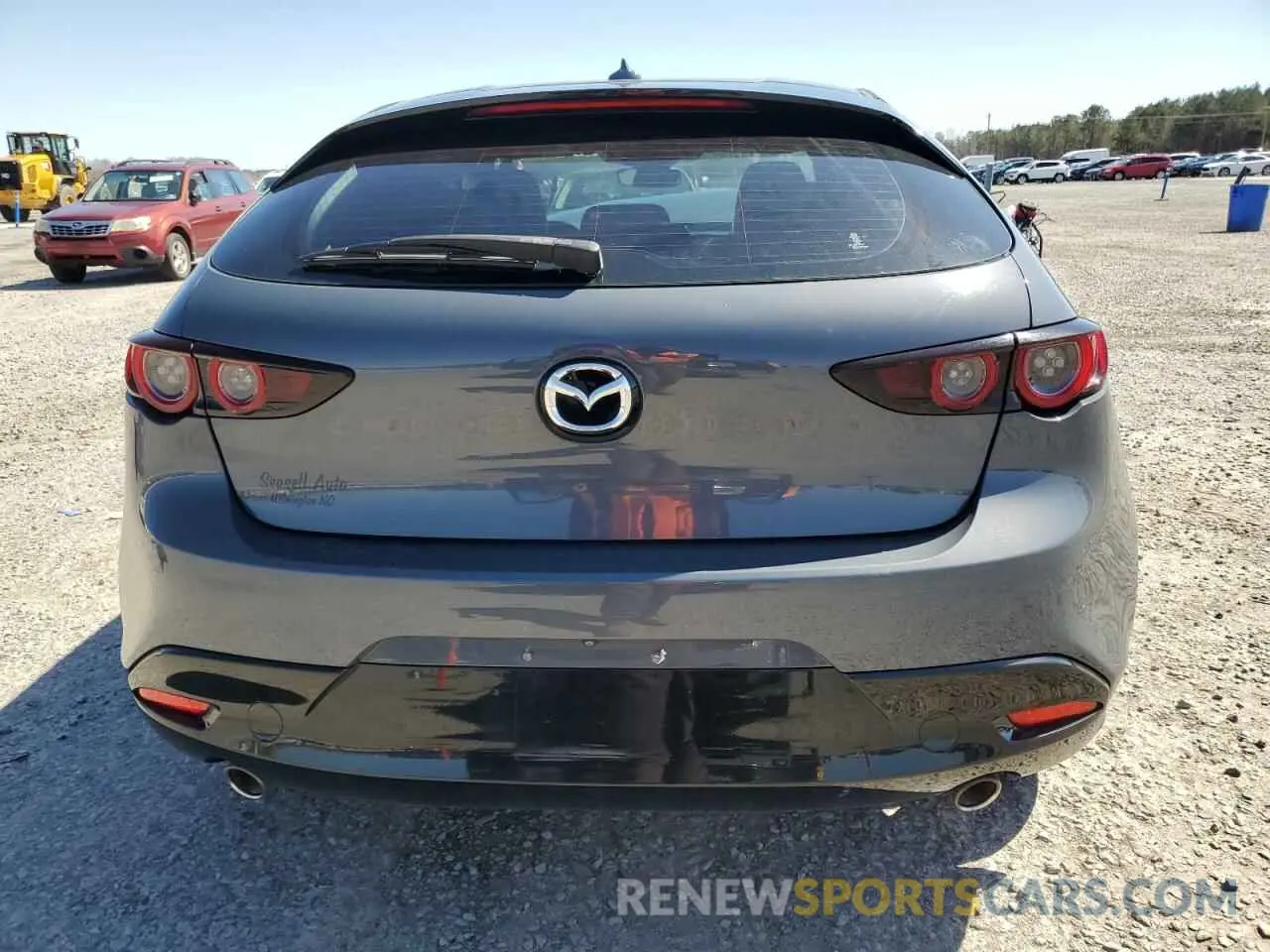 6 Photograph of a damaged car JM1BPANM8K1132250 MAZDA 3 2019