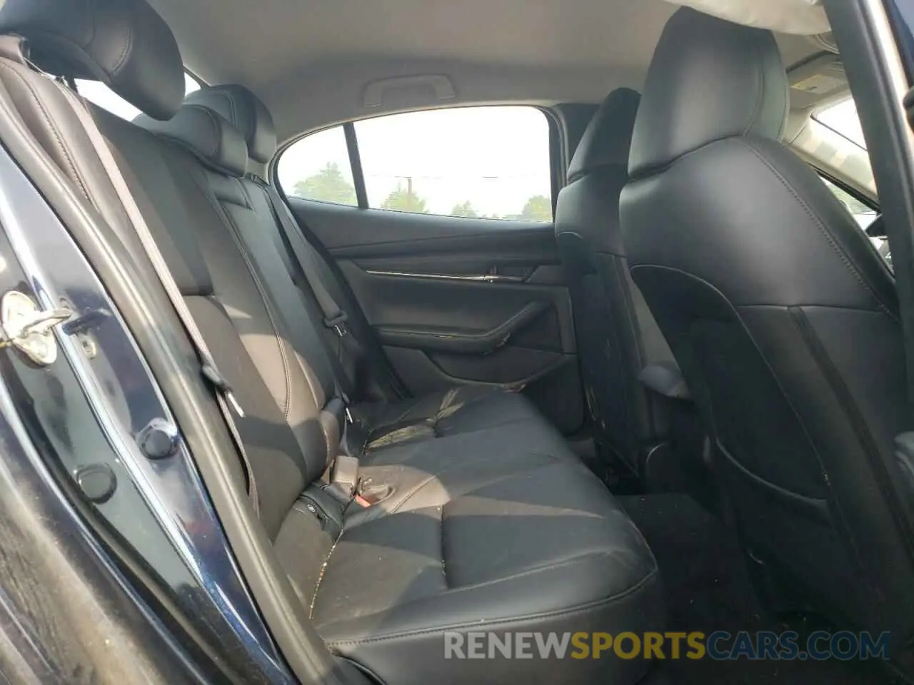 10 Photograph of a damaged car JM1BPBAM1K1136359 MAZDA 3 2019