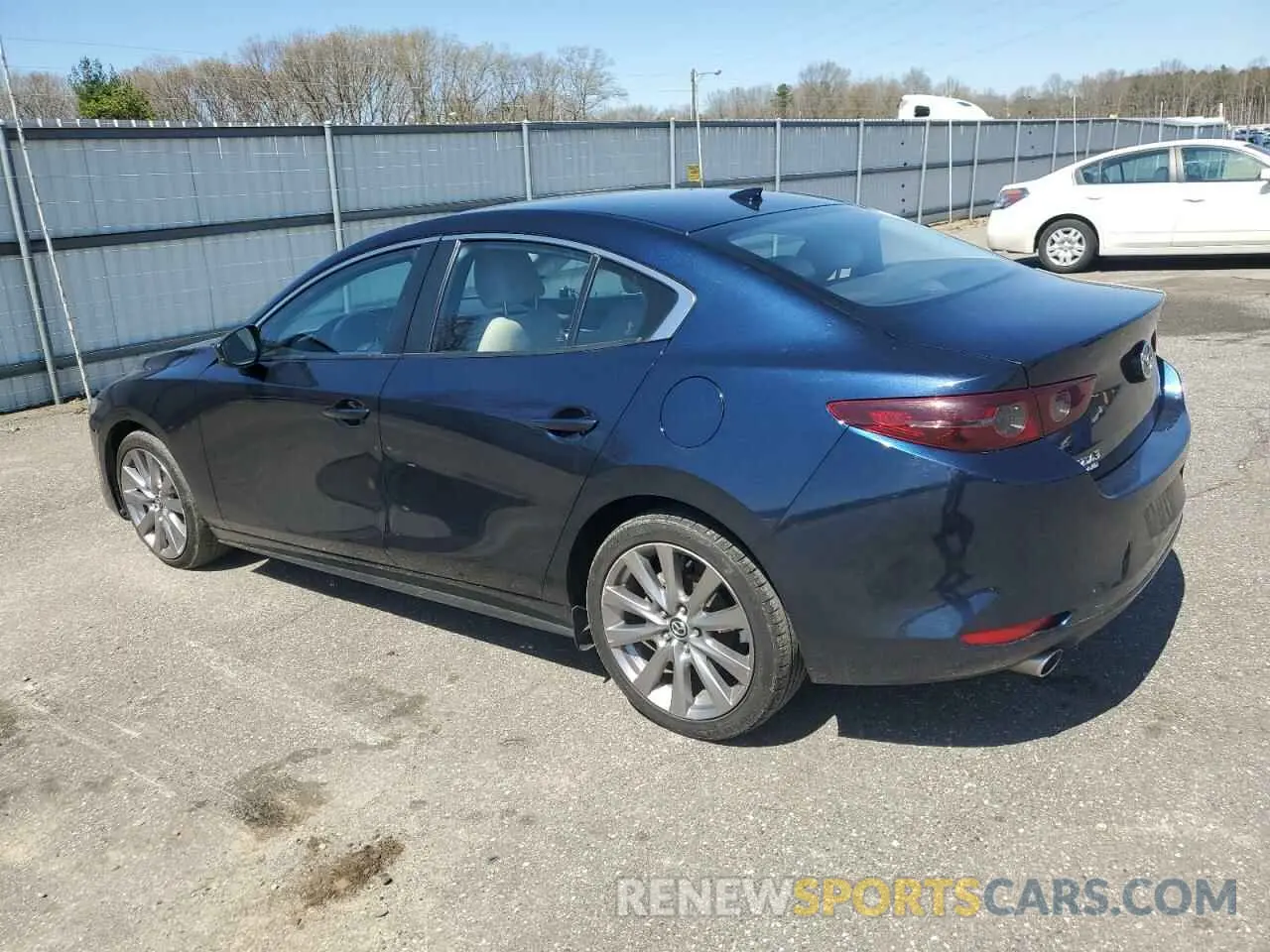 2 Photograph of a damaged car JM1BPBDM5K1118488 MAZDA 3 2019