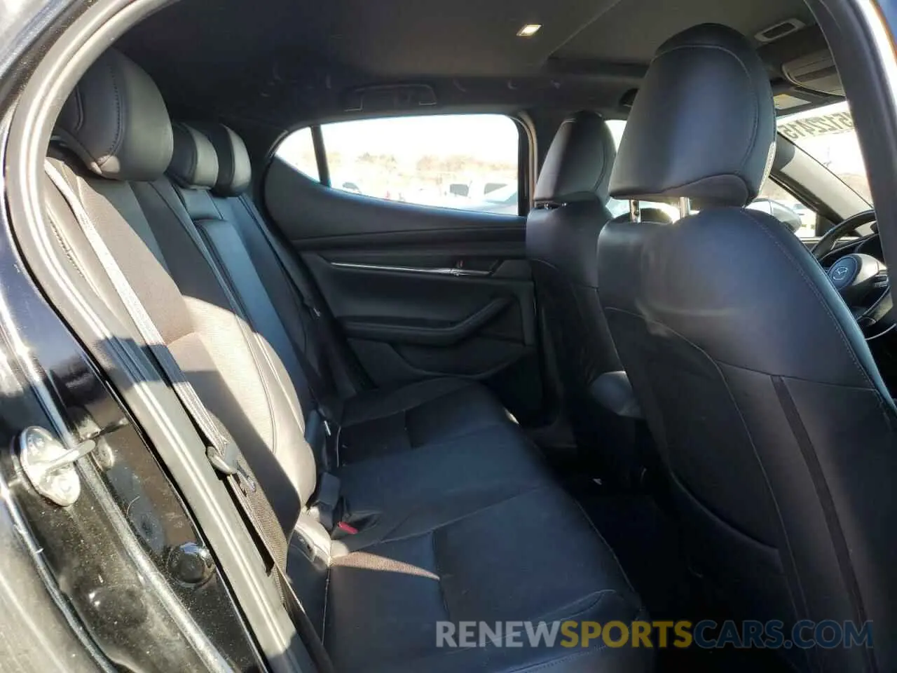 10 Photograph of a damaged car JM1BPBNM1K1142494 MAZDA 3 2019