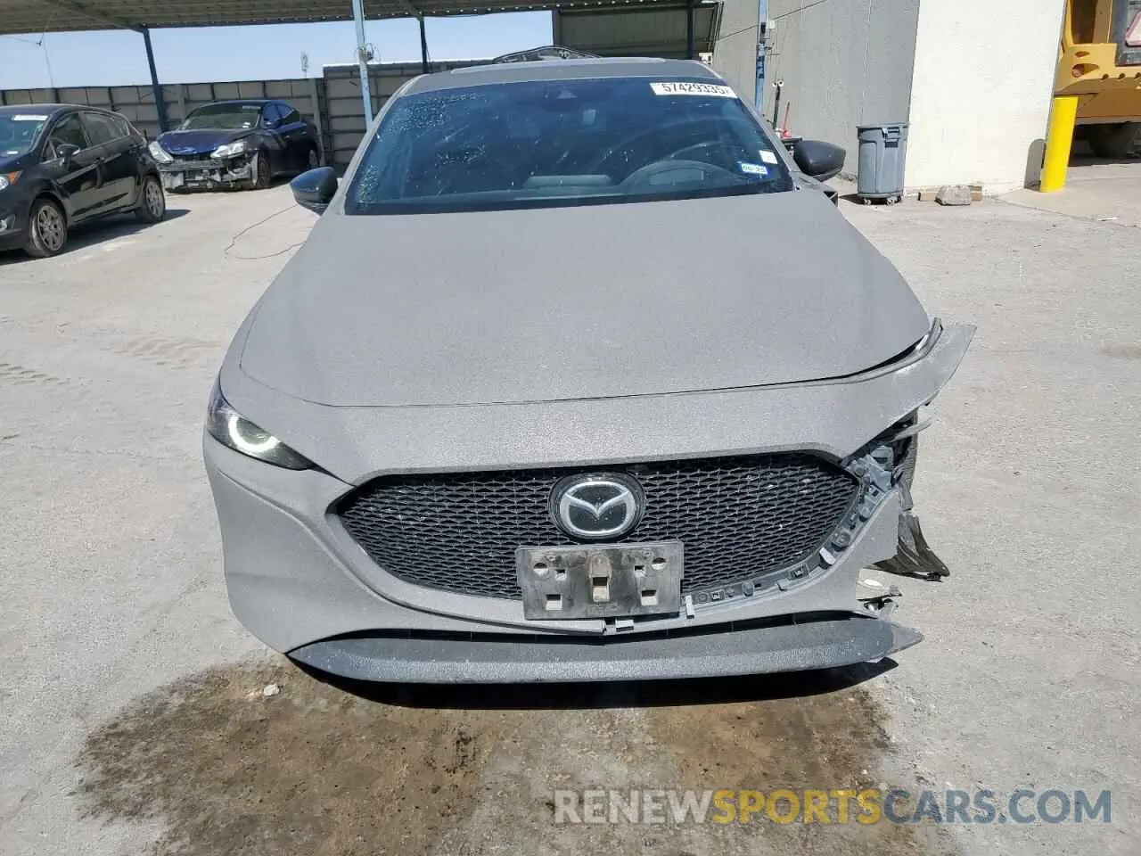 5 Photograph of a damaged car JM1BPBNM4K1133045 MAZDA 3 2019