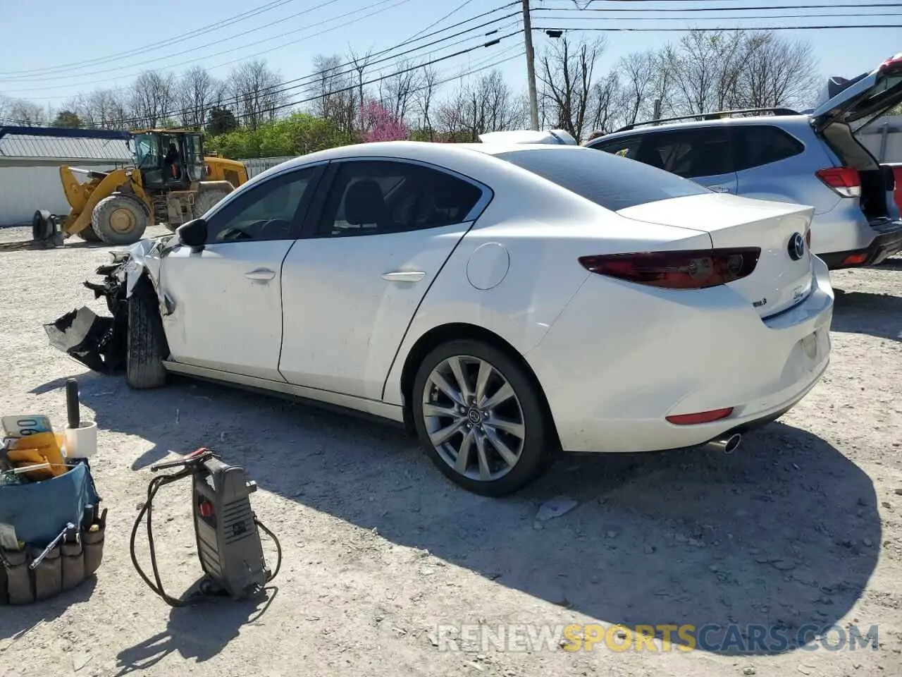 2 Photograph of a damaged car 3MZBPACL1LM132652 MAZDA 3 2020