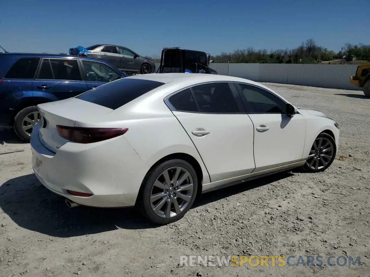 3 Photograph of a damaged car 3MZBPACL1LM132652 MAZDA 3 2020