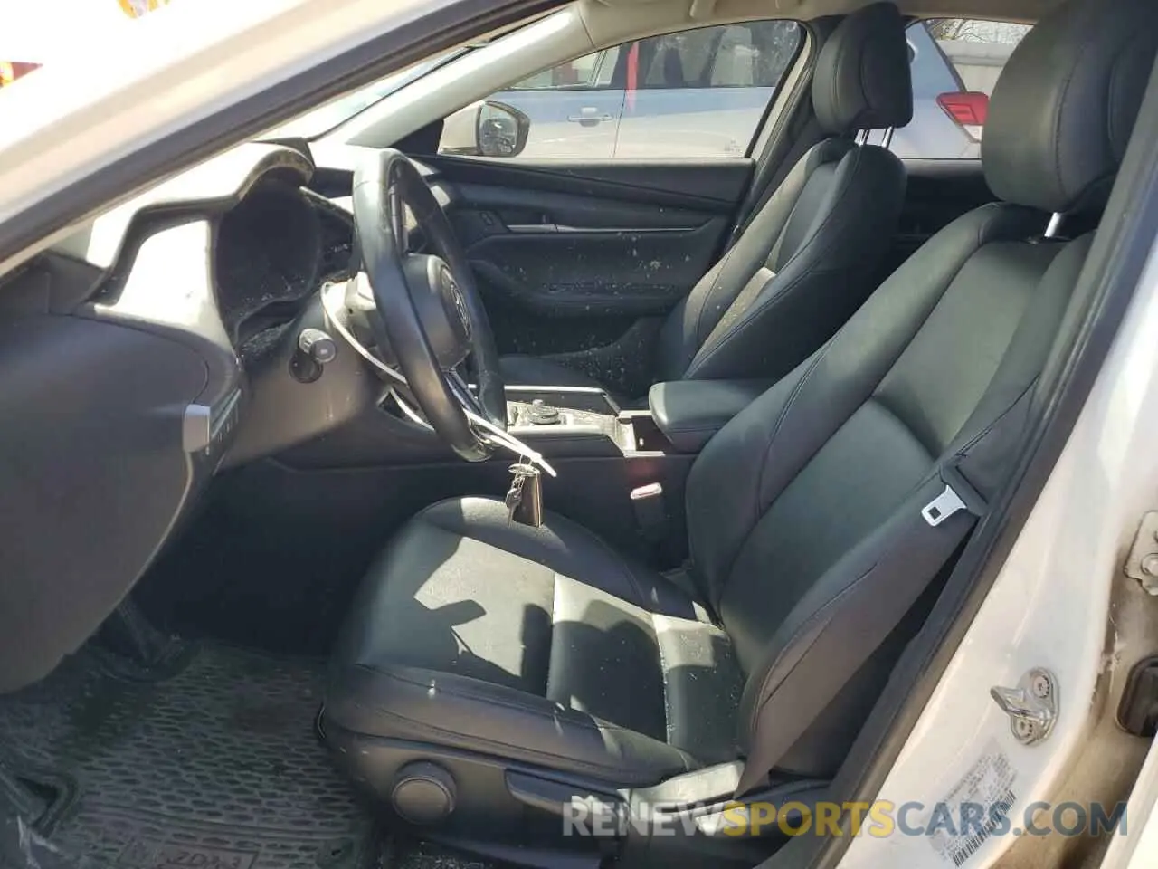 7 Photograph of a damaged car 3MZBPACL1LM132652 MAZDA 3 2020