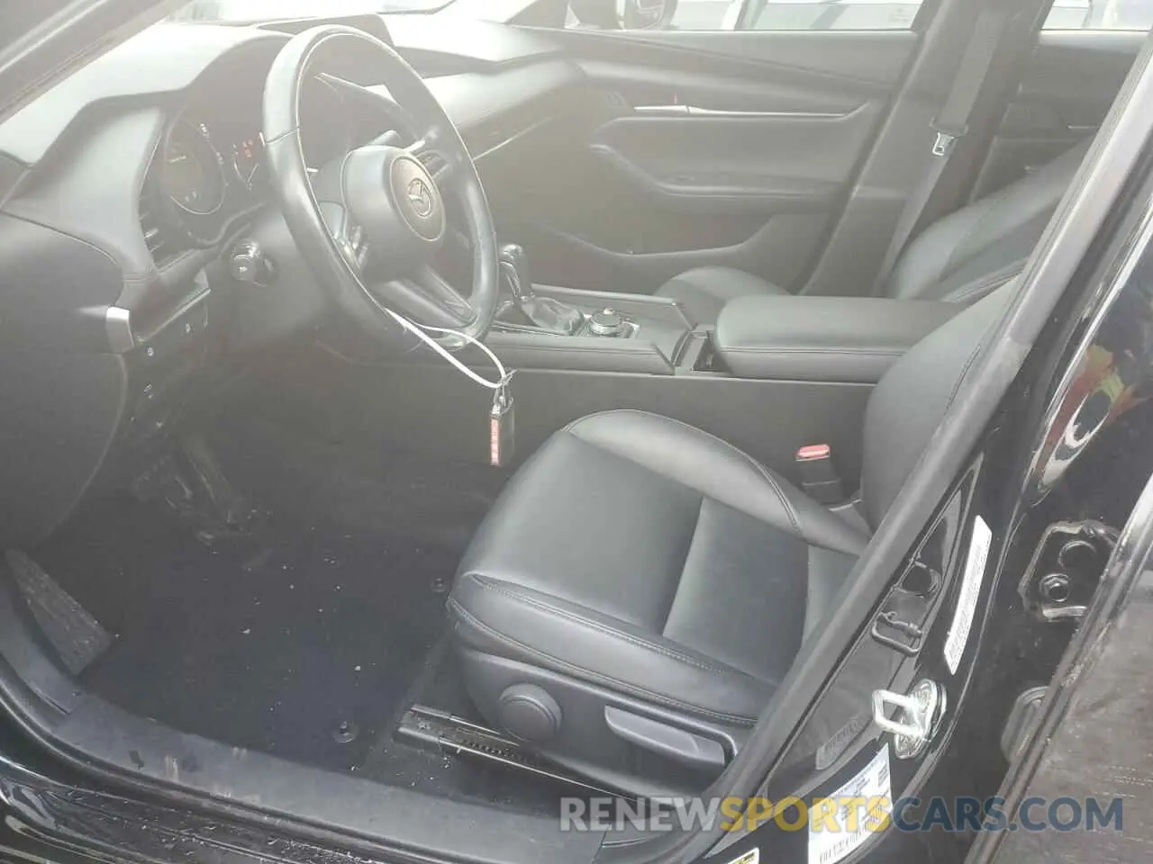 7 Photograph of a damaged car 3MZBPACL2LM129212 MAZDA 3 2020