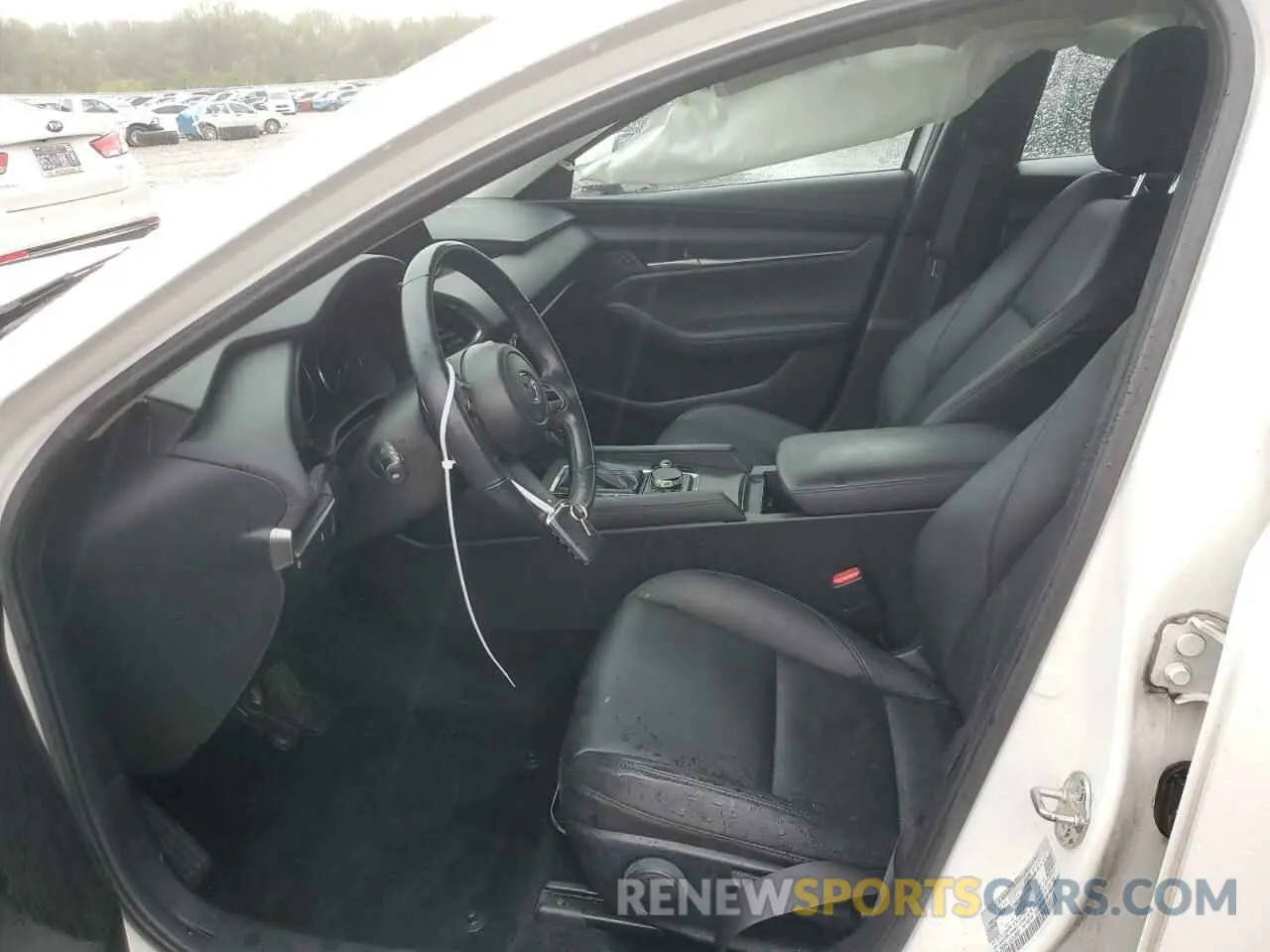 7 Photograph of a damaged car 3MZBPACL5LM128961 MAZDA 3 2020