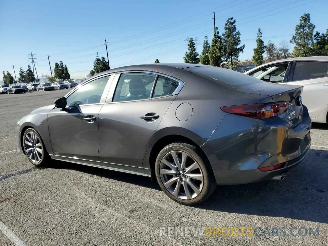 2 Photograph of a damaged car 3MZBPACL5LM135828 MAZDA 3 2020