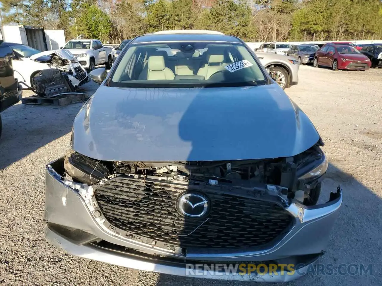 5 Photograph of a damaged car 3MZBPACL8LM135001 MAZDA 3 2020