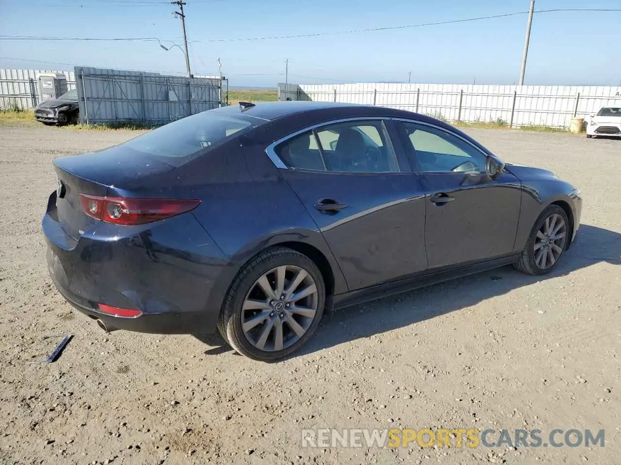 3 Photograph of a damaged car 3MZBPADL2LM118323 MAZDA 3 2020