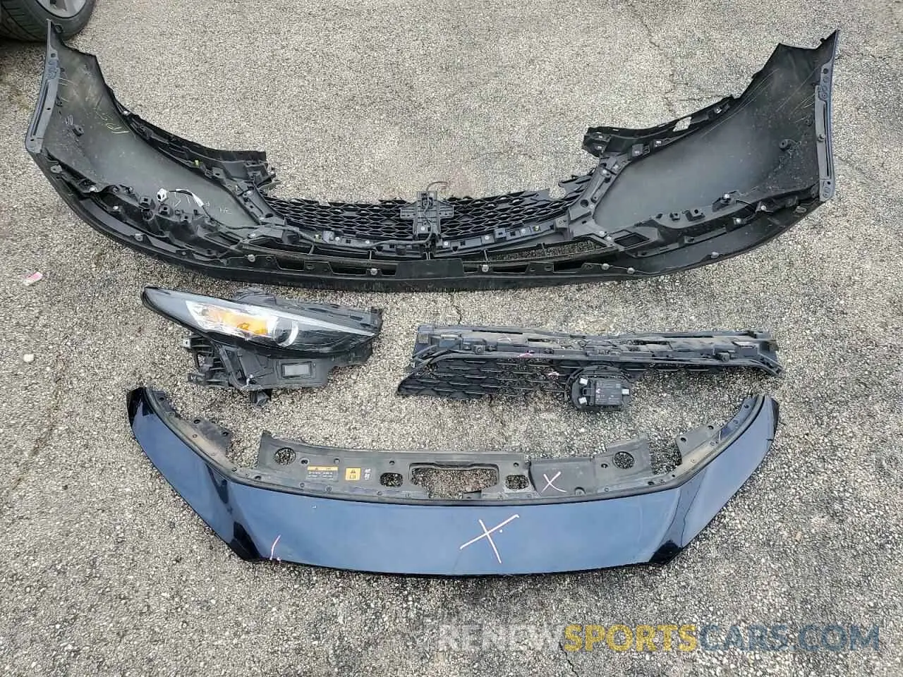 12 Photograph of a damaged car 3MZBPADL5LM126805 MAZDA 3 2020
