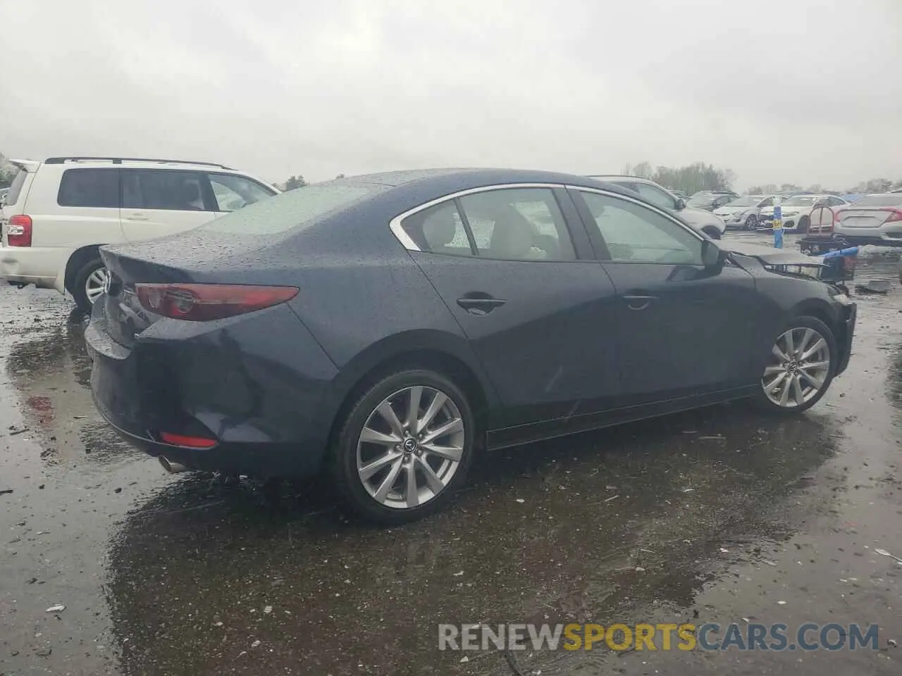 3 Photograph of a damaged car 3MZBPBCM3LM126317 MAZDA 3 2020
