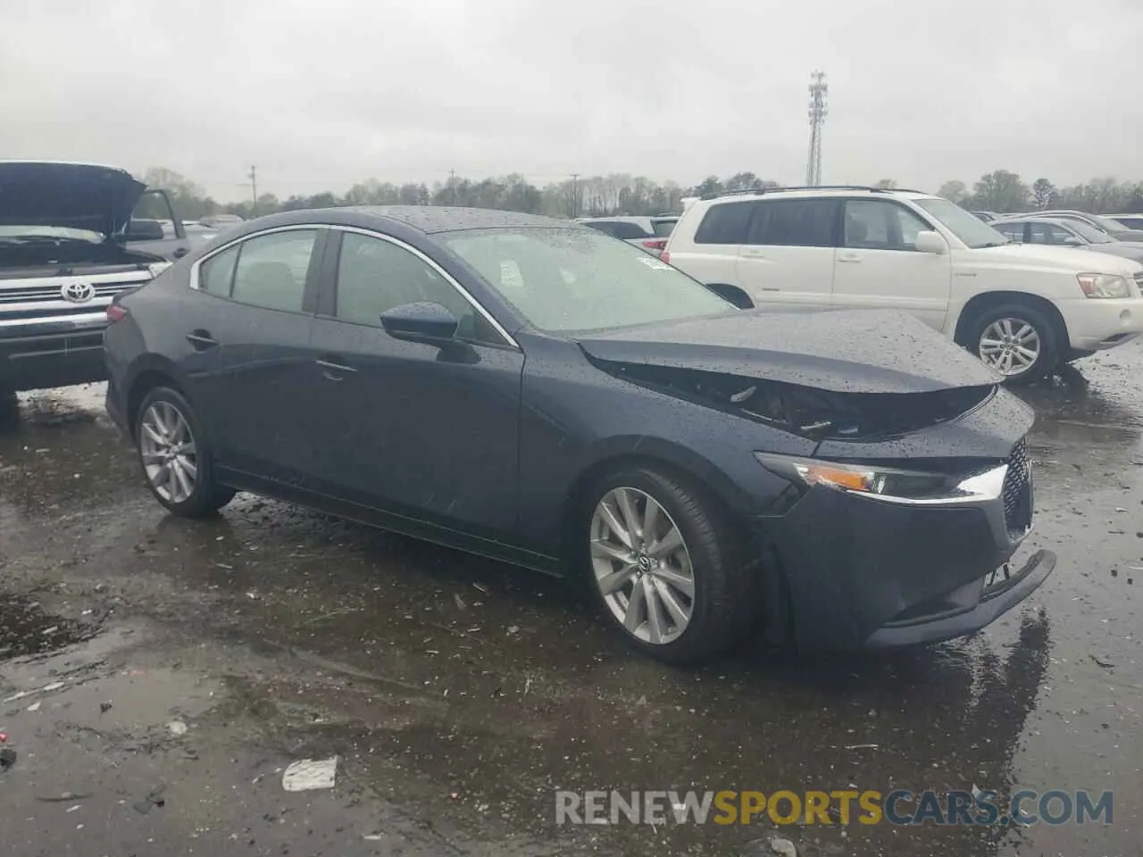 4 Photograph of a damaged car 3MZBPBCM3LM126317 MAZDA 3 2020