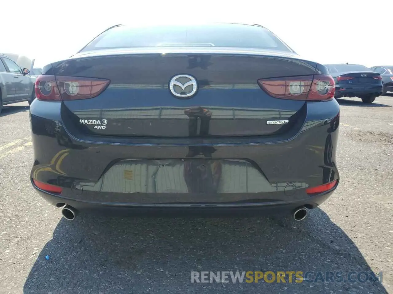 6 Photograph of a damaged car 3MZBPBCM7LM125977 MAZDA 3 2020