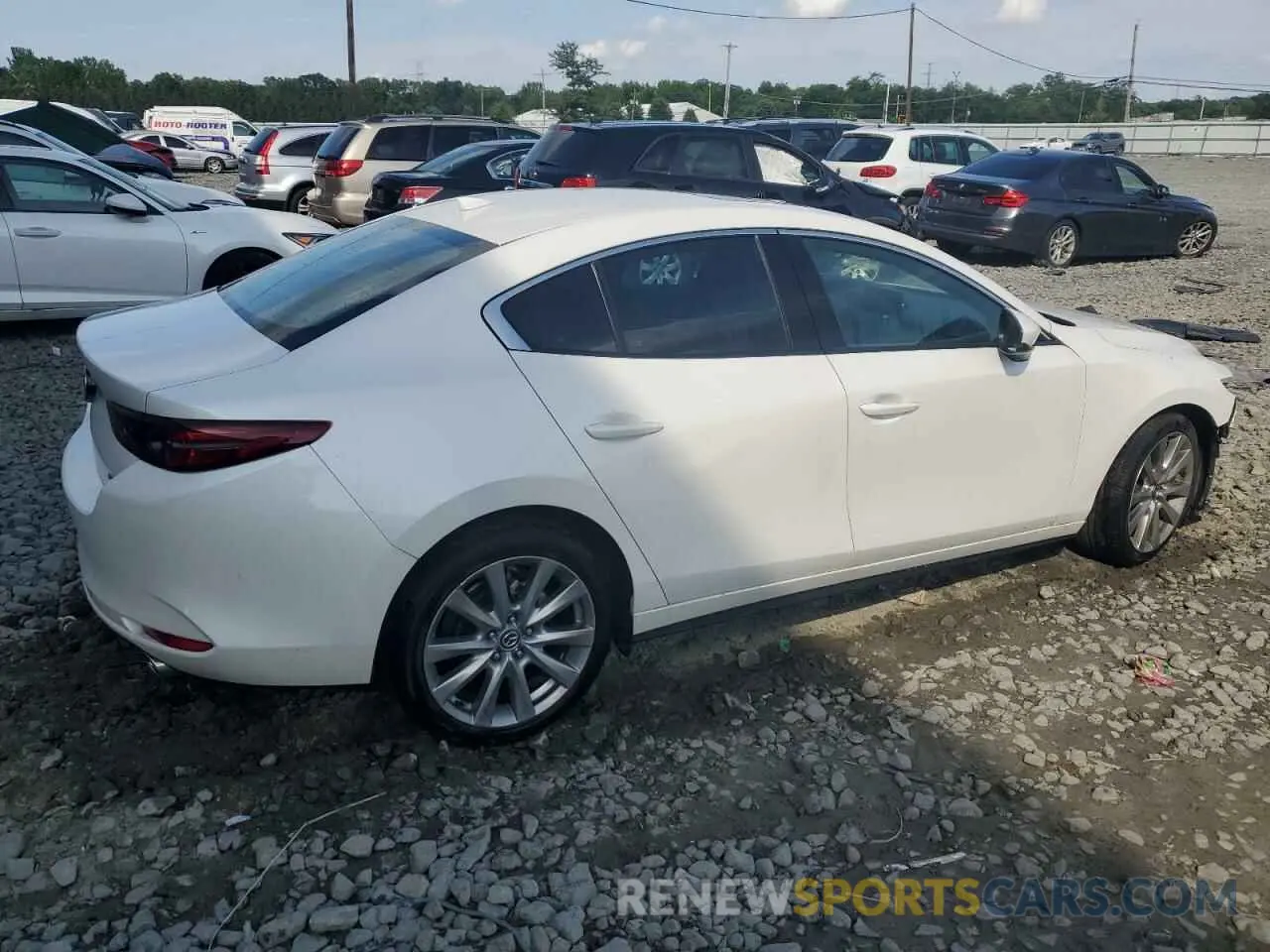 3 Photograph of a damaged car 3MZBPBEM3LM124712 MAZDA 3 2020