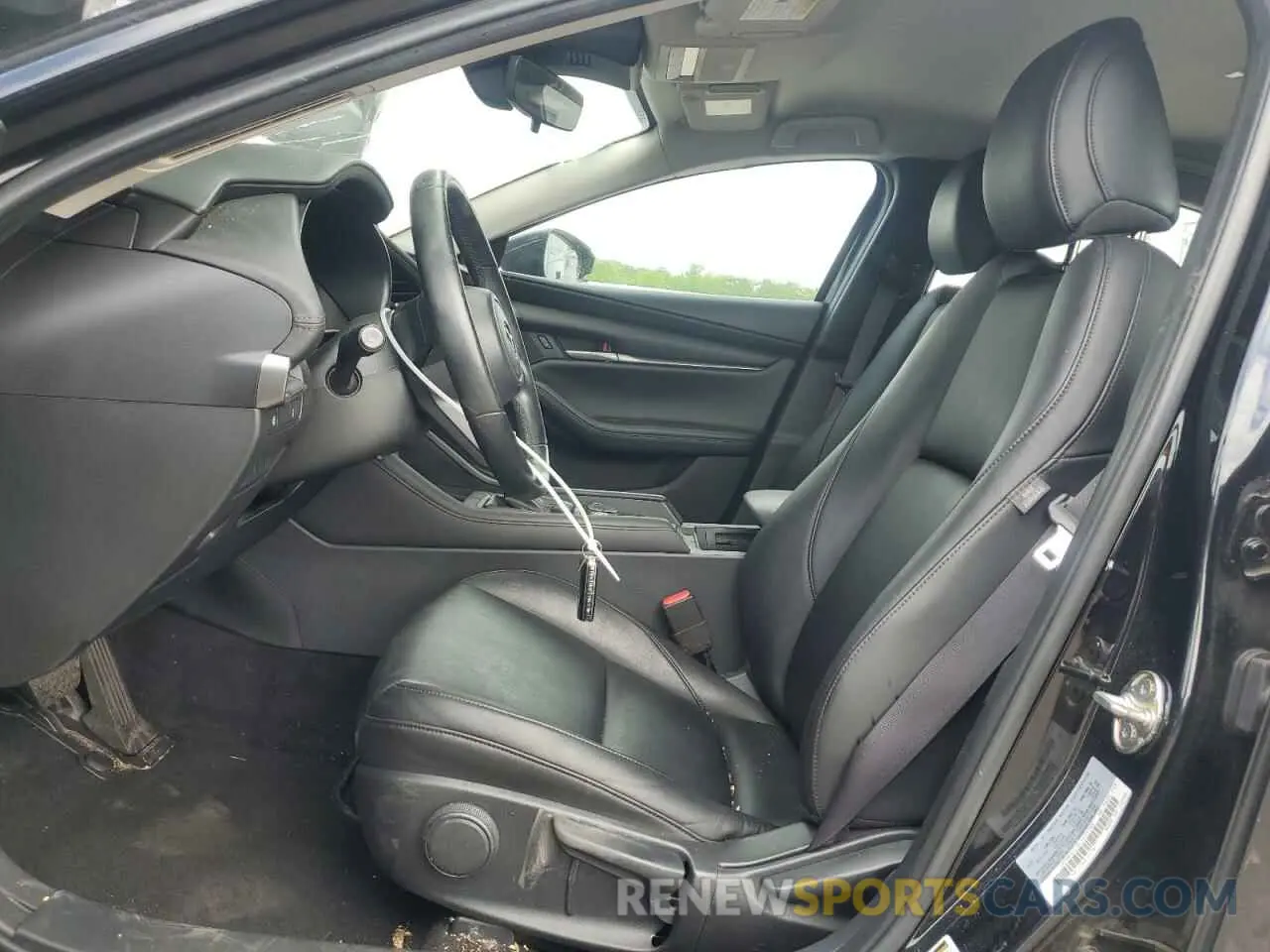 7 Photograph of a damaged car JM1BPACLXL1175788 MAZDA 3 2020