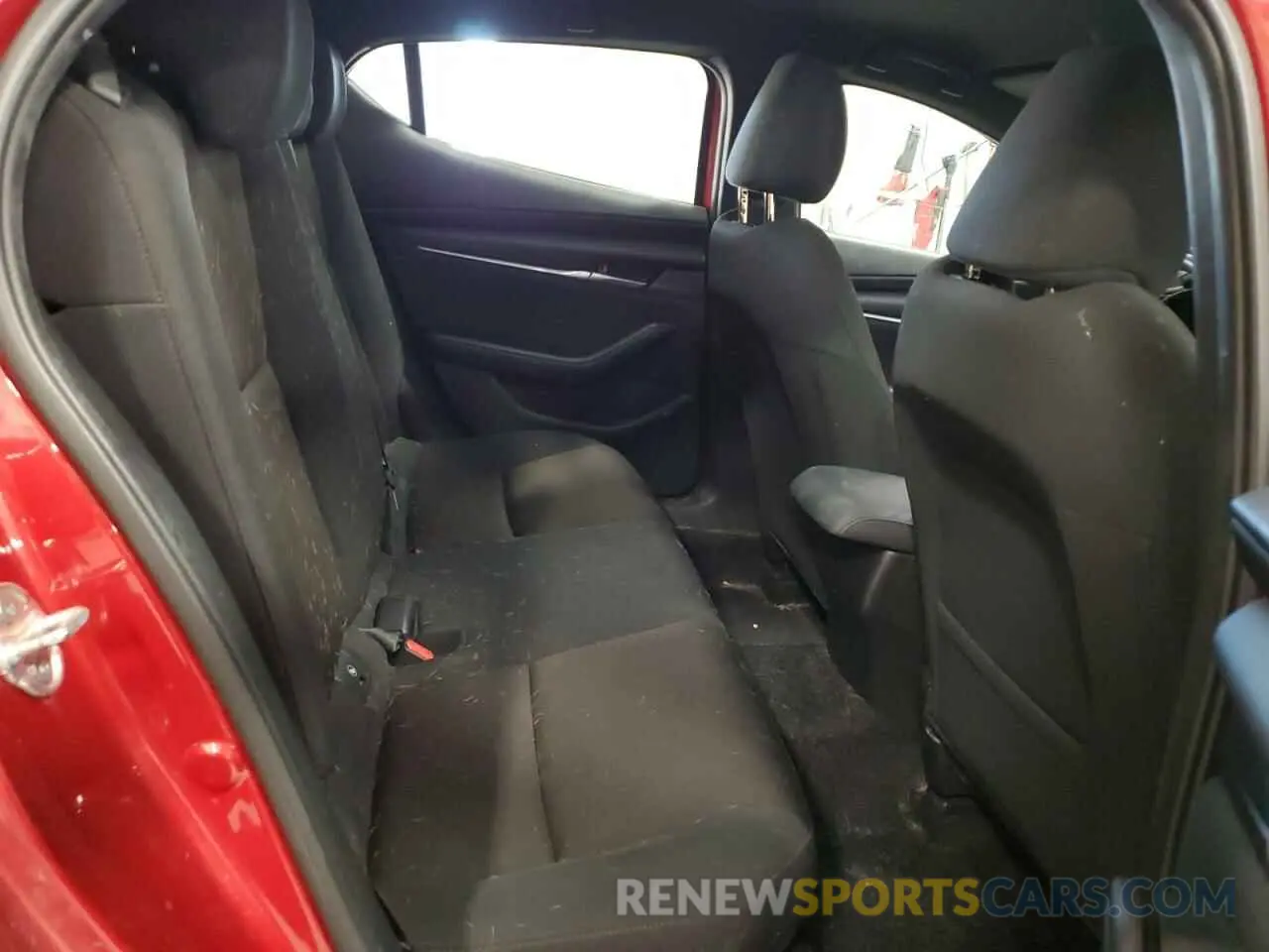 10 Photograph of a damaged car JM1BPAK72L1176020 MAZDA 3 2020