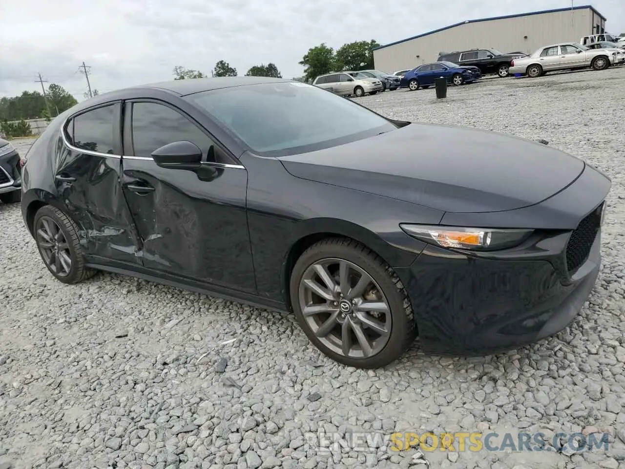 4 Photograph of a damaged car JM1BPALM2L1158699 MAZDA 3 2020