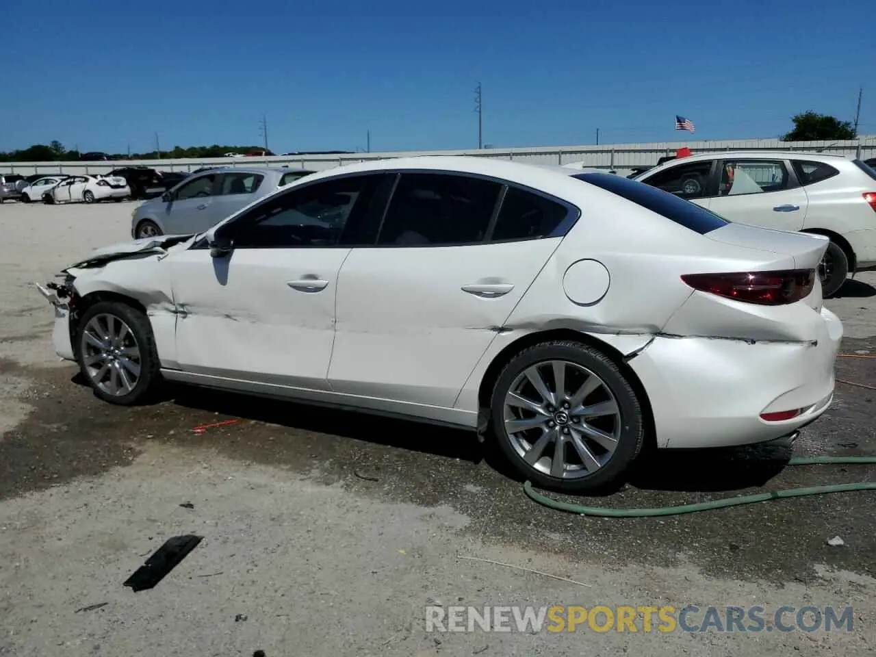 2 Photograph of a damaged car JM1BPBEM6L1172348 MAZDA 3 2020
