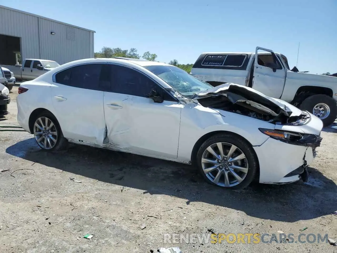 4 Photograph of a damaged car JM1BPBEM6L1172348 MAZDA 3 2020
