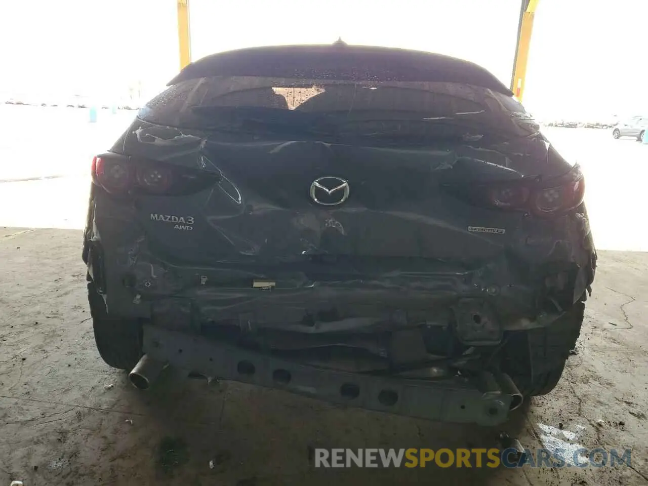 6 Photograph of a damaged car JM1BPBNM2L1158561 MAZDA 3 2020