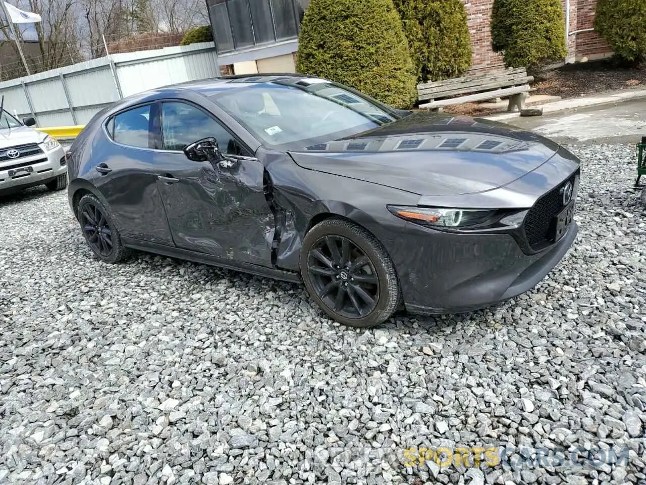 4 Photograph of a damaged car JM1BPBNM9L1171873 MAZDA 3 2020