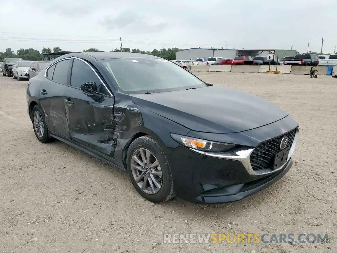 4 Photograph of a damaged car 3MZBPAA77MM206339 MAZDA 3 2021