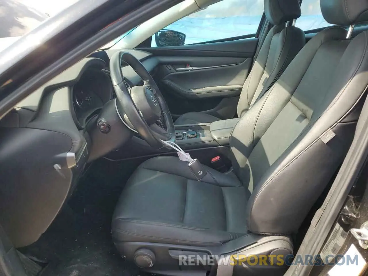 7 Photograph of a damaged car 3MZBPABL6MM253616 MAZDA 3 2021