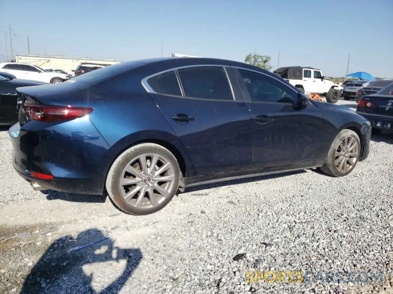 3 Photograph of a damaged car 3MZBPABM5MM208305 MAZDA 3 2021