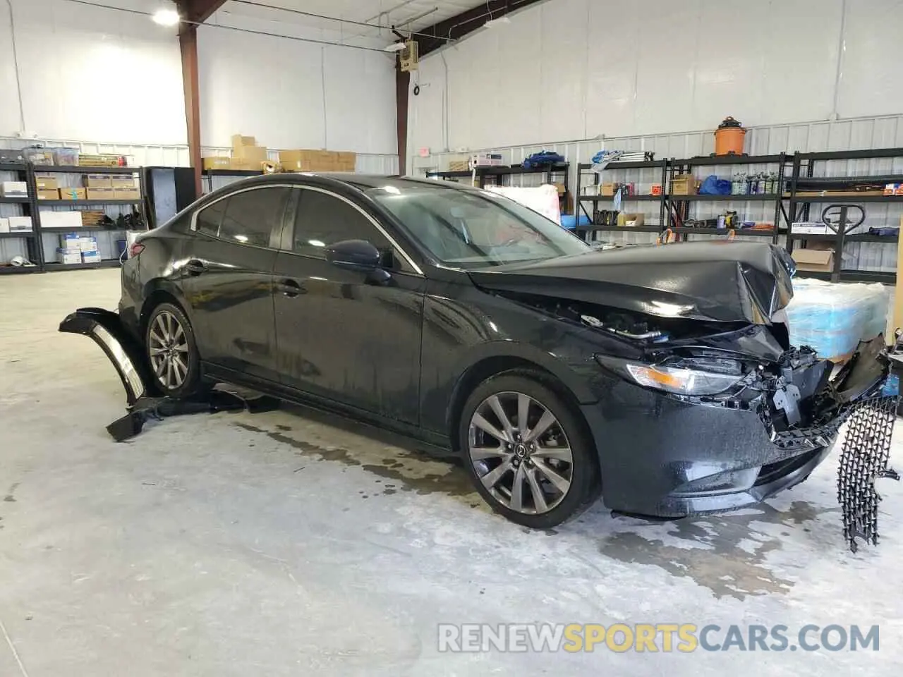 4 Photograph of a damaged car 3MZBPABMXMM208025 MAZDA 3 2021
