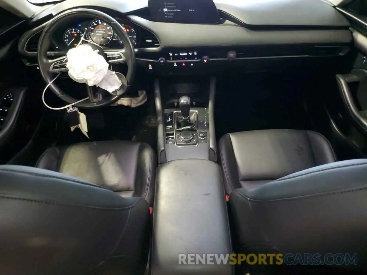 8 Photograph of a damaged car 3MZBPABMXMM208025 MAZDA 3 2021