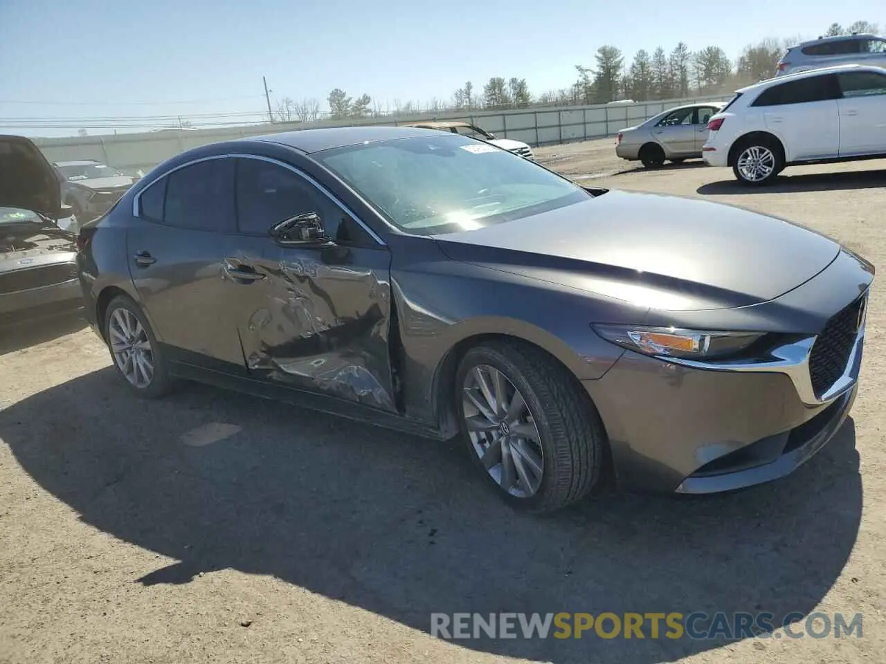 4 Photograph of a damaged car 3MZBPBBL1MM251813 MAZDA 3 2021
