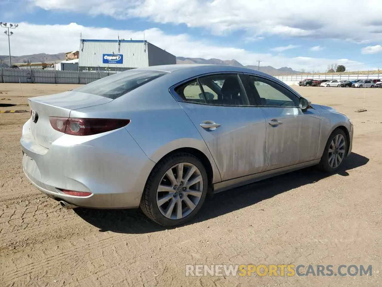 3 Photograph of a damaged car 3MZBPBBM2MM207747 MAZDA 3 2021