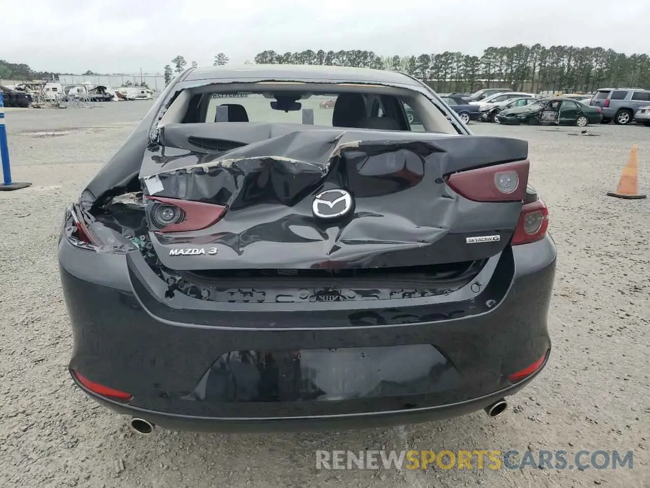 6 Photograph of a damaged car JM1BPAA76M1322440 MAZDA 3 2021