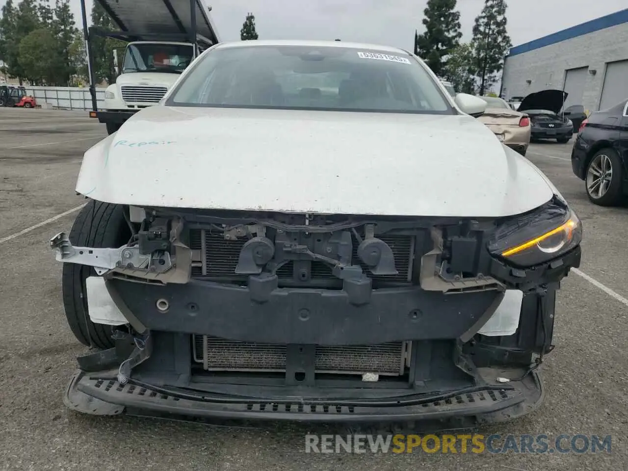 5 Photograph of a damaged car JM1BPAAL3M1321338 MAZDA 3 2021
