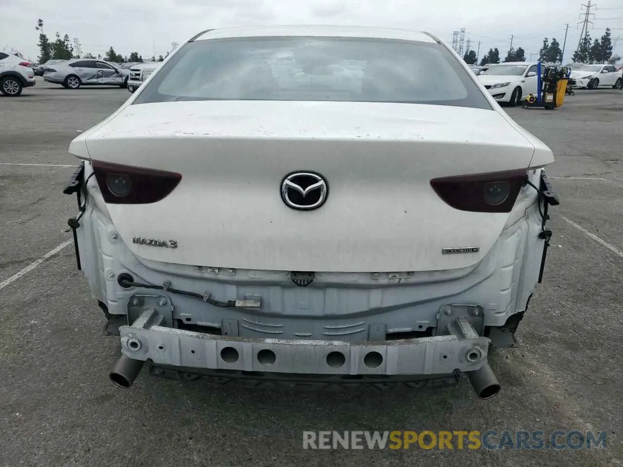 6 Photograph of a damaged car JM1BPAAL3M1321338 MAZDA 3 2021