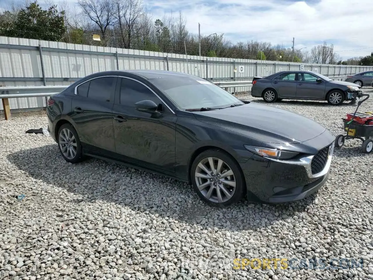 4 Photograph of a damaged car JM1BPABL0M1321019 MAZDA 3 2021