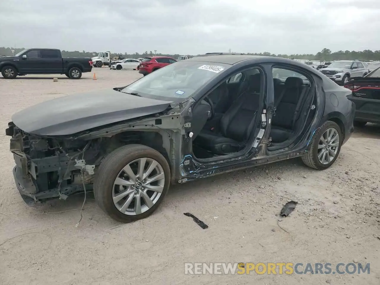 1 Photograph of a damaged car JM1BPABL5M1320335 MAZDA 3 2021