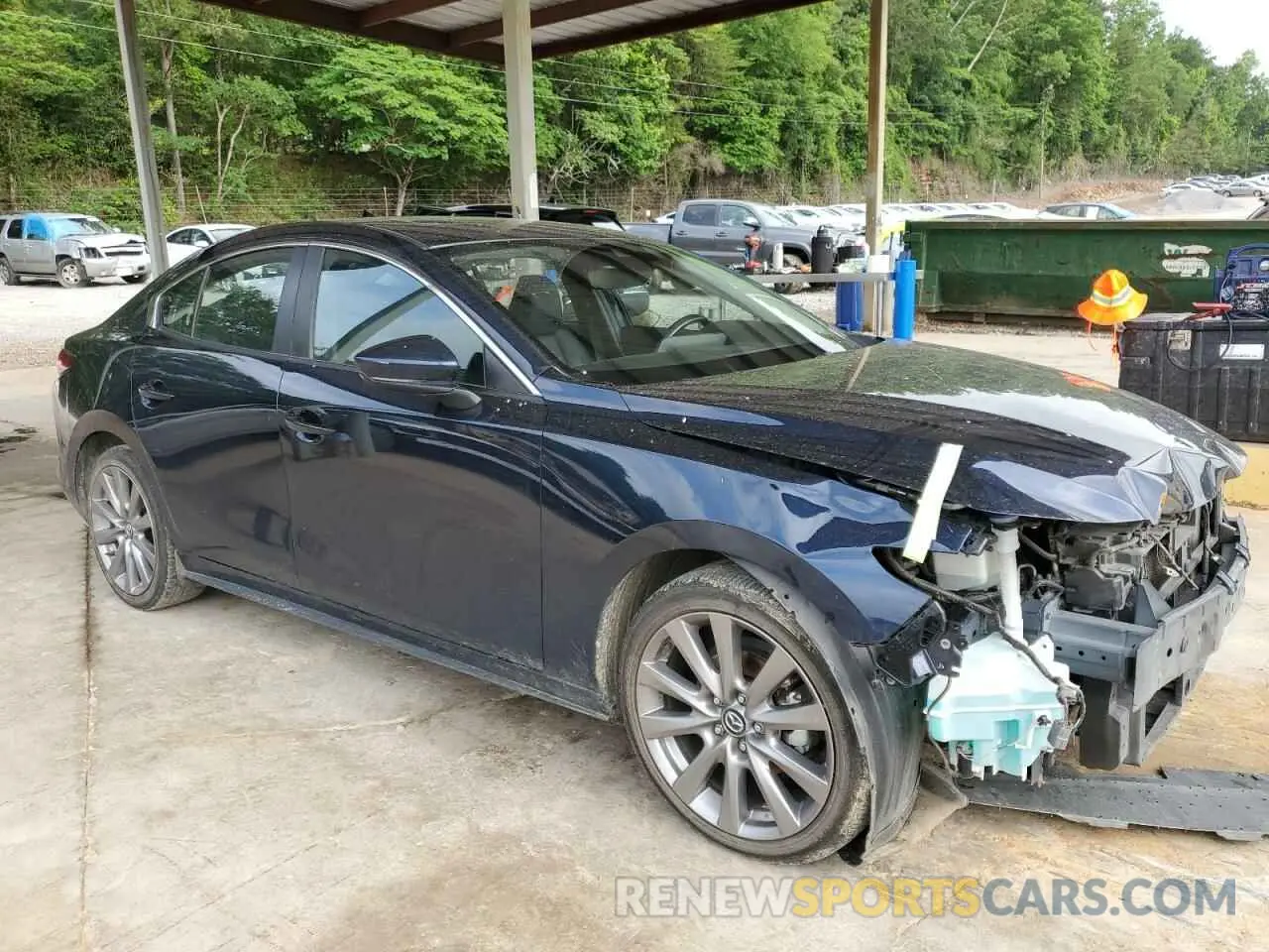 4 Photograph of a damaged car JM1BPACL7M1339435 MAZDA 3 2021