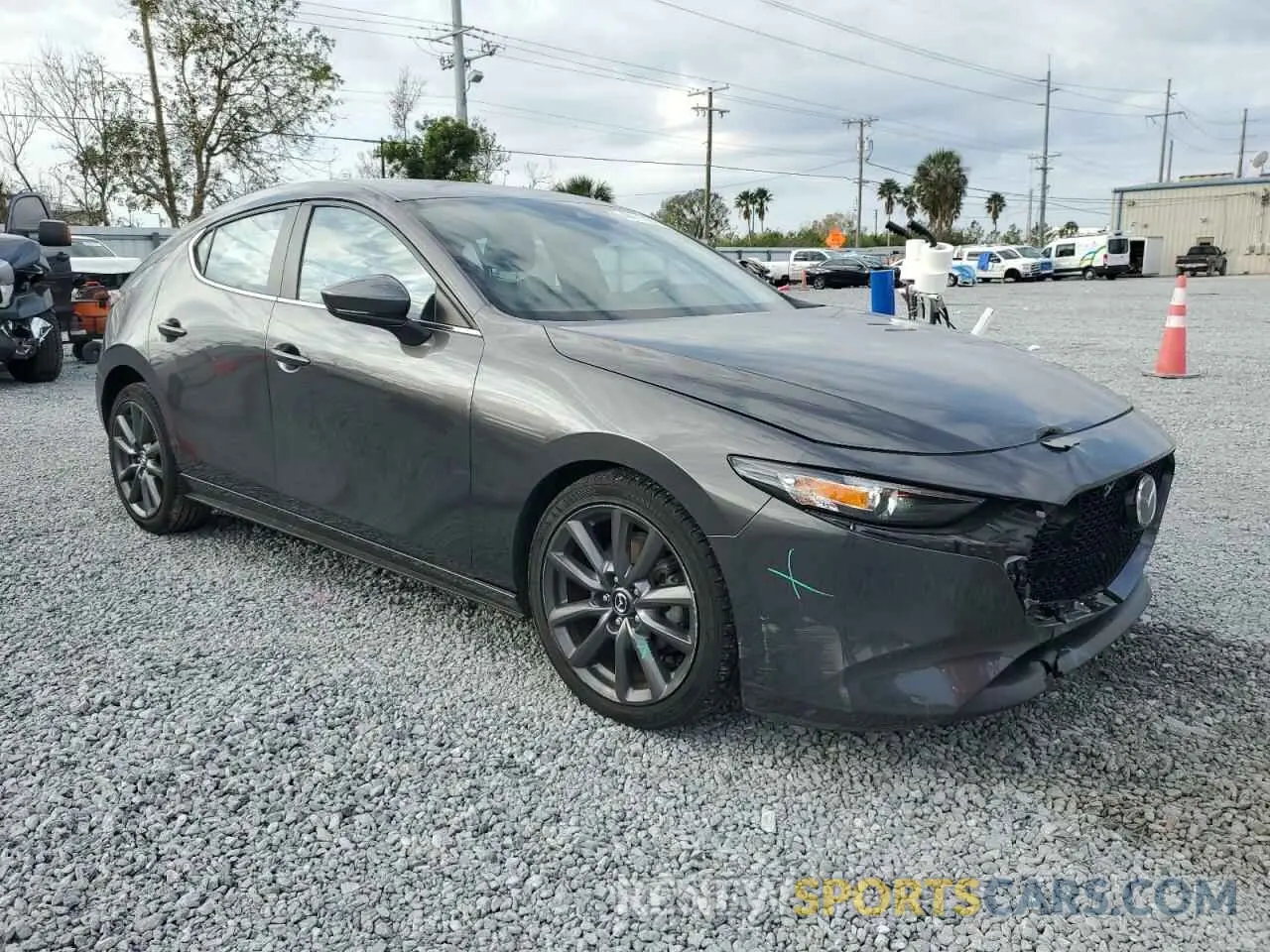 4 Photograph of a damaged car JM1BPAKL3M1402256 MAZDA 3 2021