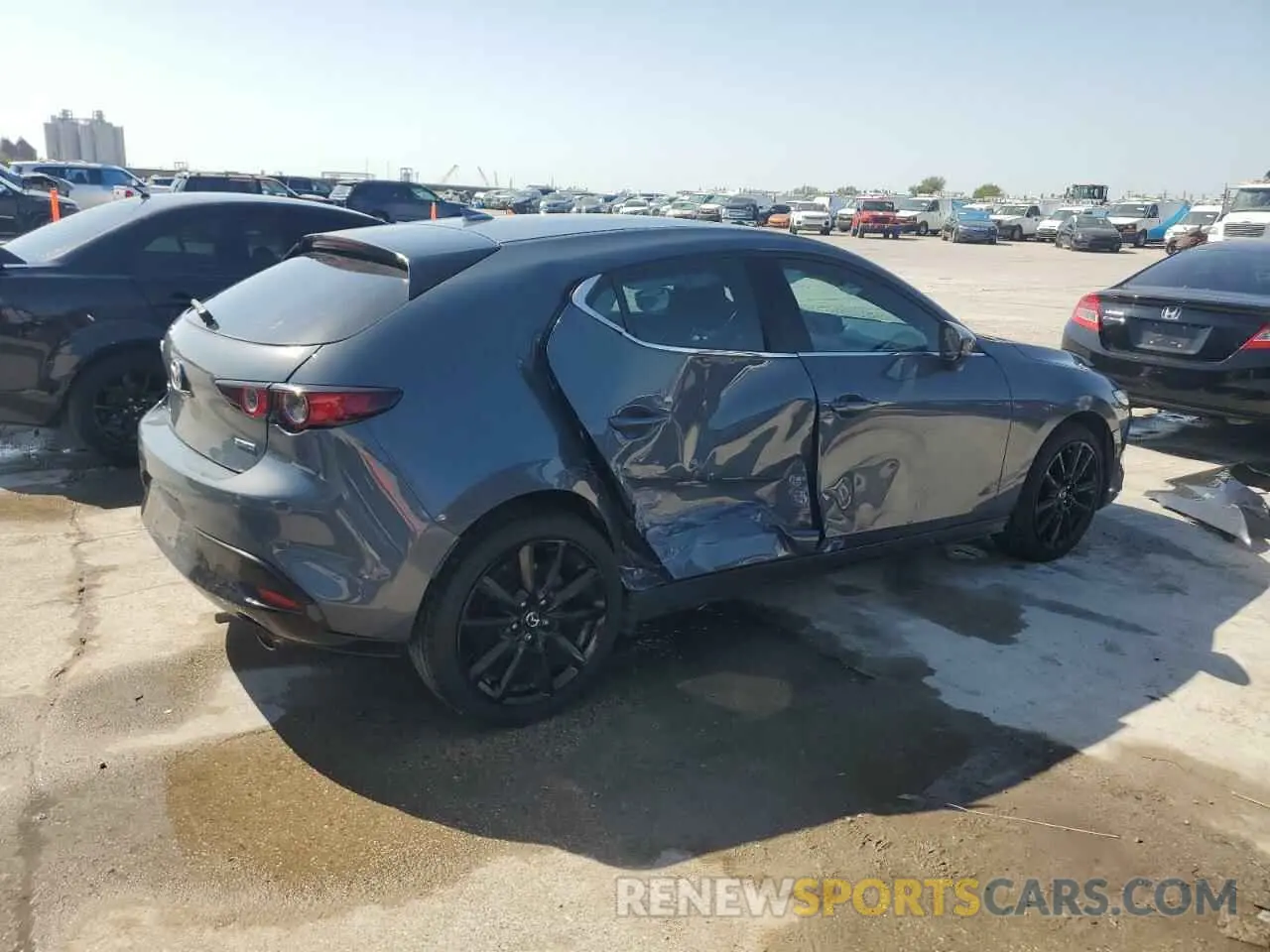 3 Photograph of a damaged car JM1BPAML4M1401436 MAZDA 3 2021