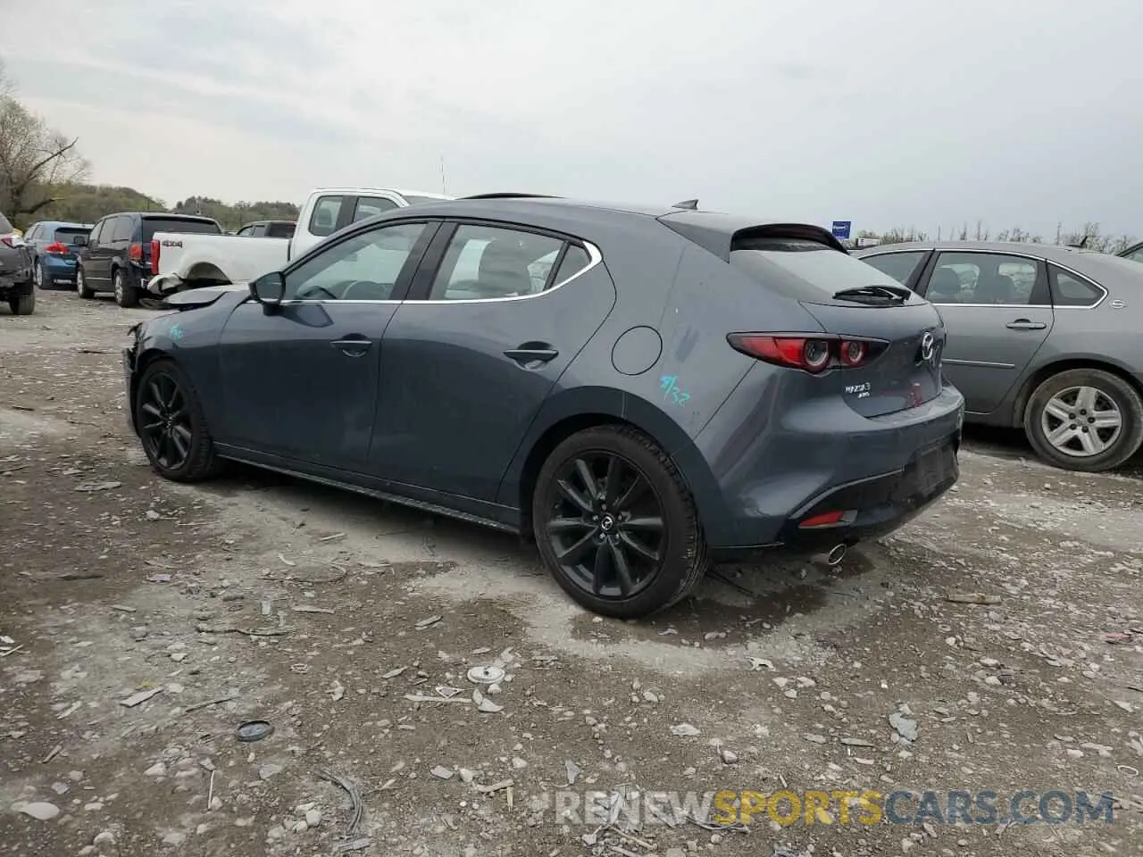 2 Photograph of a damaged car JM1BPBML5M1345240 MAZDA 3 2021