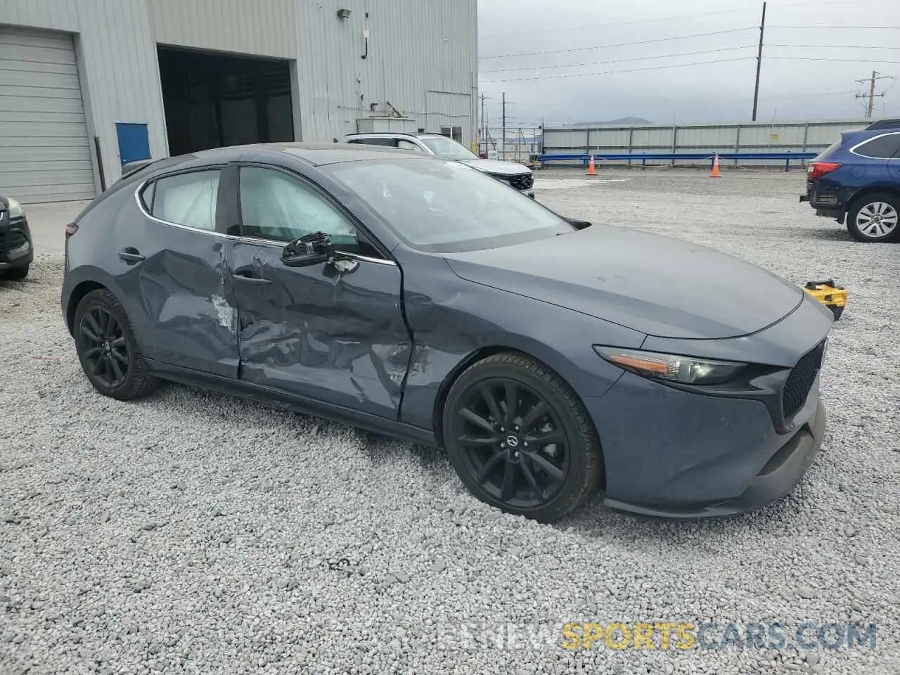 4 Photograph of a damaged car JM1BPBNY9M1331934 MAZDA 3 2021