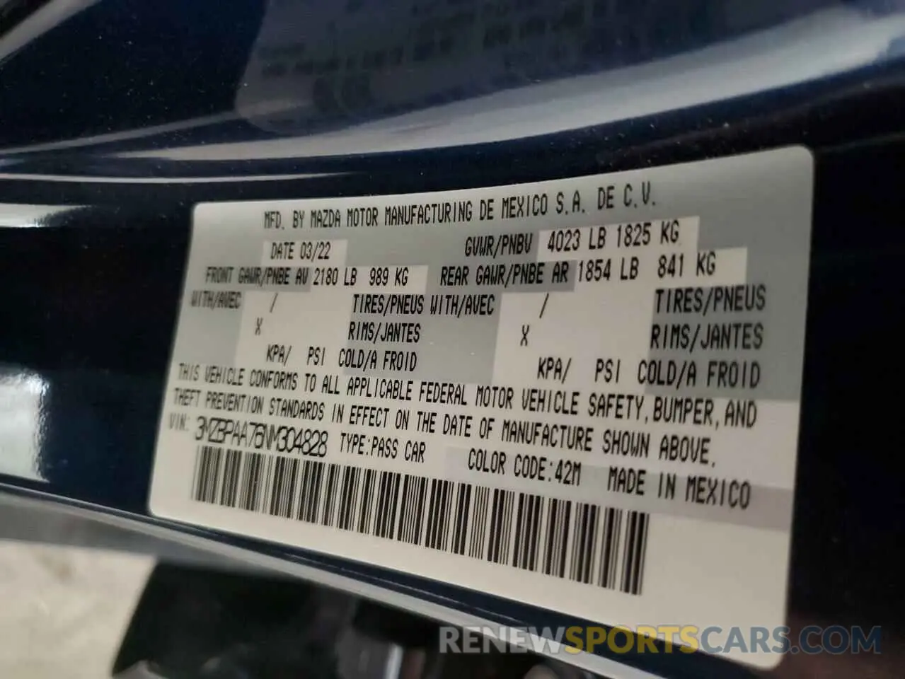 14 Photograph of a damaged car 3MZBPAA76NM304828 MAZDA 3 2022