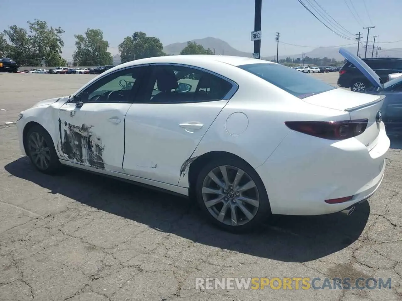 2 Photograph of a damaged car 3MZBPABL0NM317022 MAZDA 3 2022