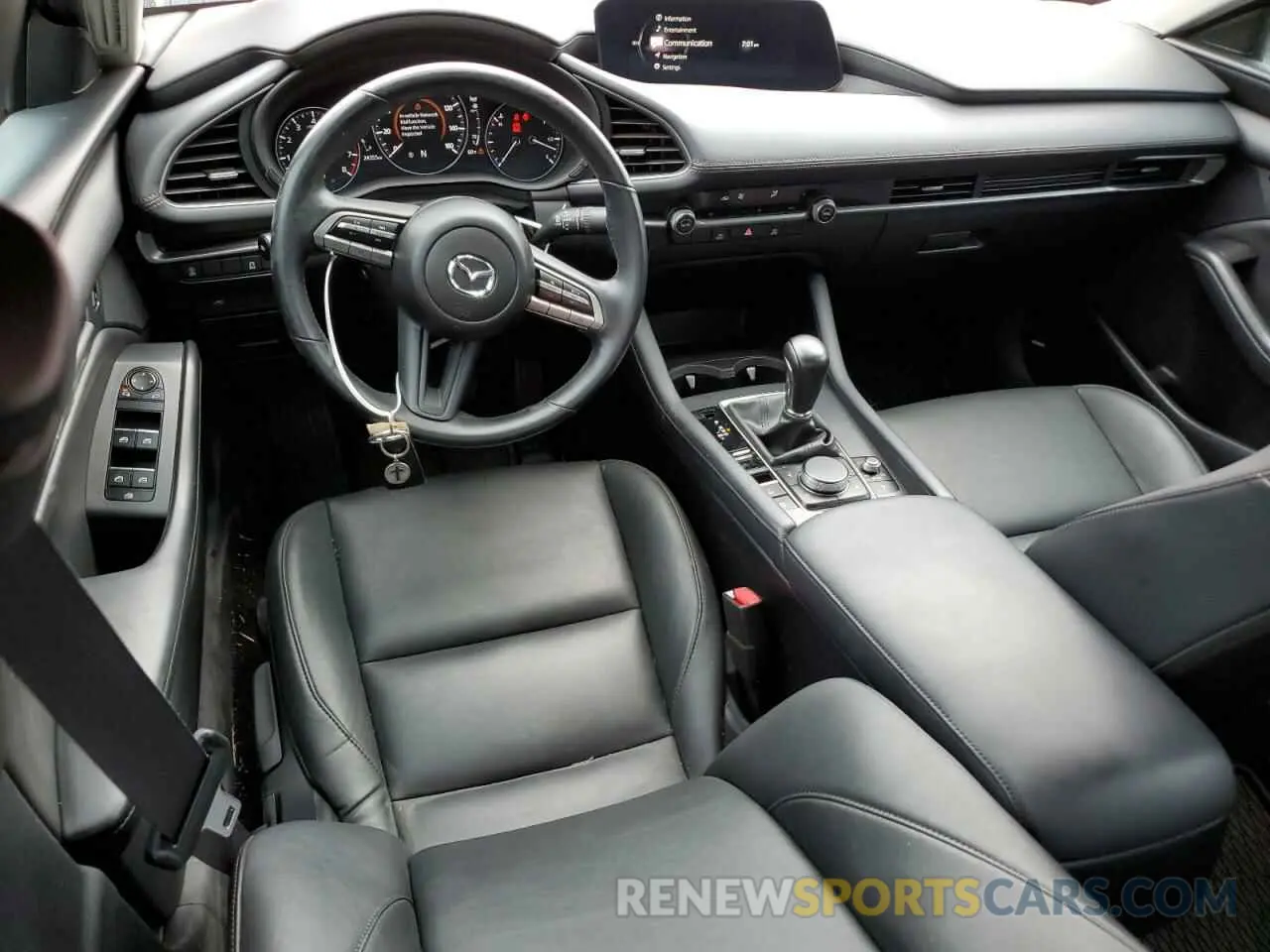 8 Photograph of a damaged car 3MZBPABL3NM309805 MAZDA 3 2022