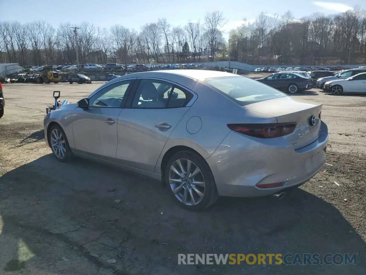 2 Photograph of a damaged car 3MZBPACL0NM318377 MAZDA 3 2022